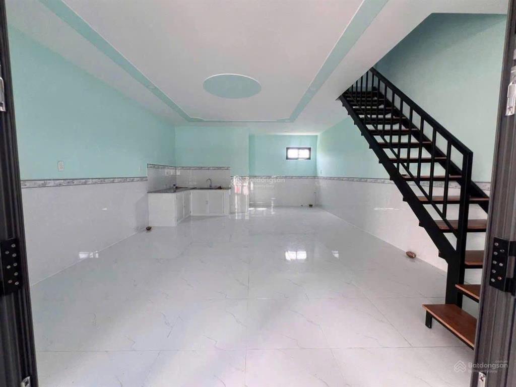 7 triệu/tháng  nhà 1 lầu 2 phòng ngủ 2wc lã xuân oai cách kcn cao chỉ 5 phút