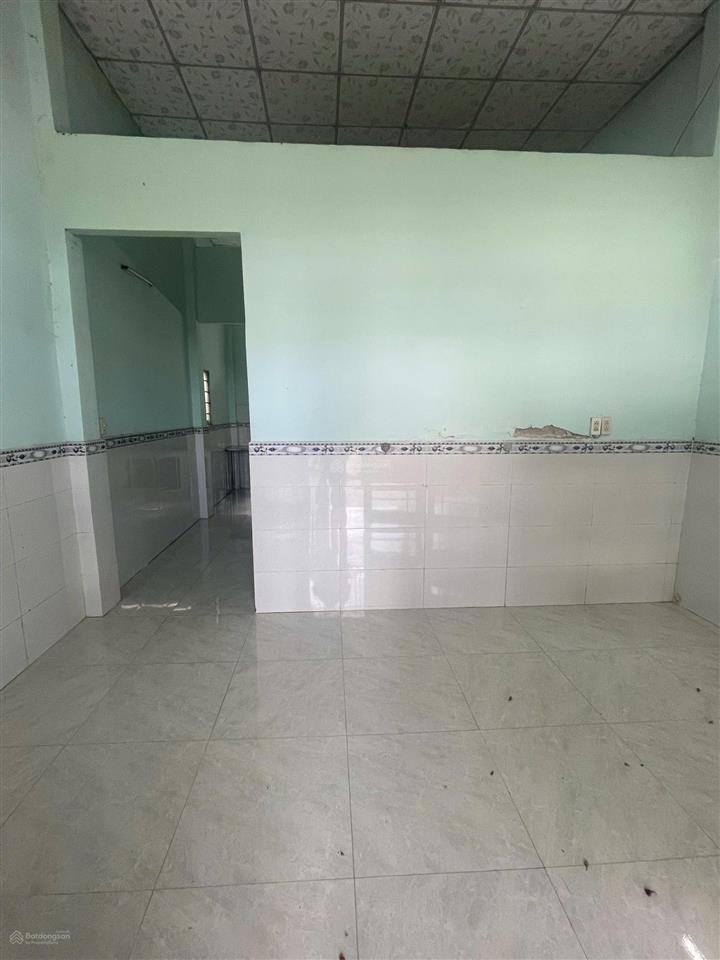 6 triệu/tháng  nhà nguyên căn mặt tiền đường số 8 lò lu, cách vinhome chỉ 7 phút