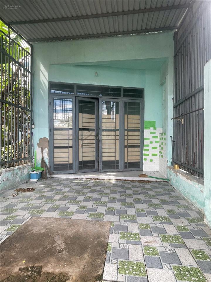 6 triệu/tháng  nhà nguyên căn mặt tiền đường số 8 lò lu, cách vinhome chỉ 7 phút