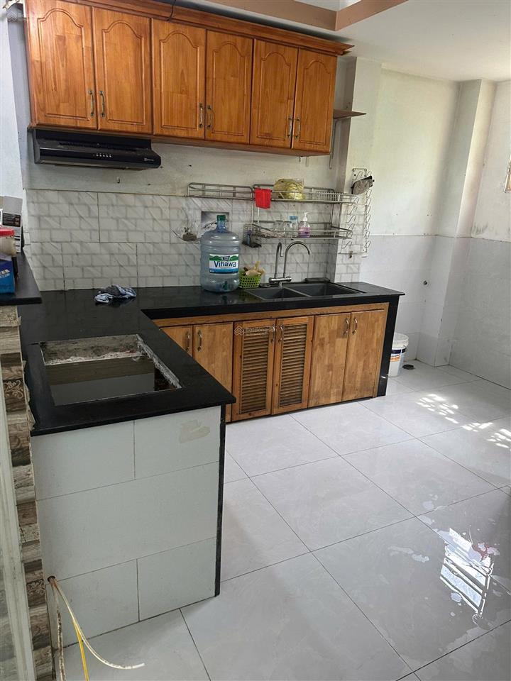 6.5 triệu/tháng  nhà 2 phòng ngủ 2wc lò lu gần khu công nghệ cao, vinhome q. 9