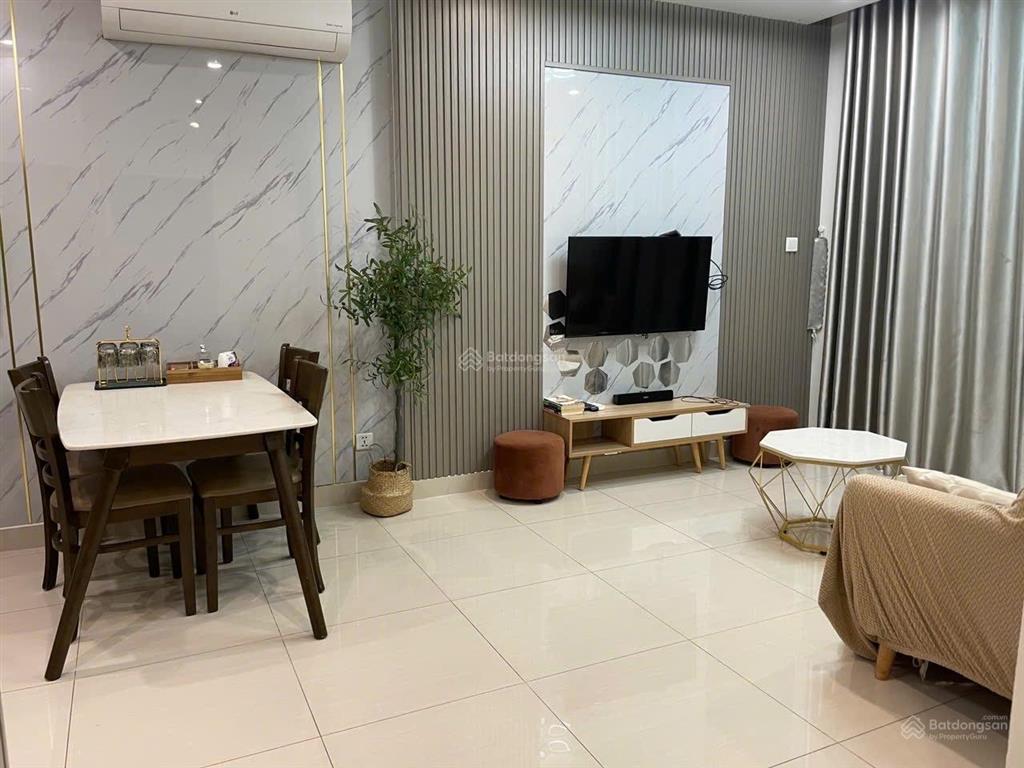 Căn hộ 2 phòng ngủ full nội thất view hồ bơi mát mẻ vinhome grand park  7.5tr/tháng