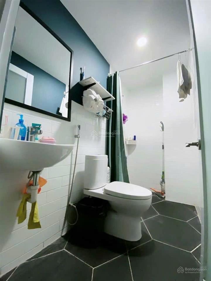 10 triệu/tháng  nhà 1 trệt 2 lầu 1 tum 4 phòng ngủ bưng ông thoàn gần glabal city