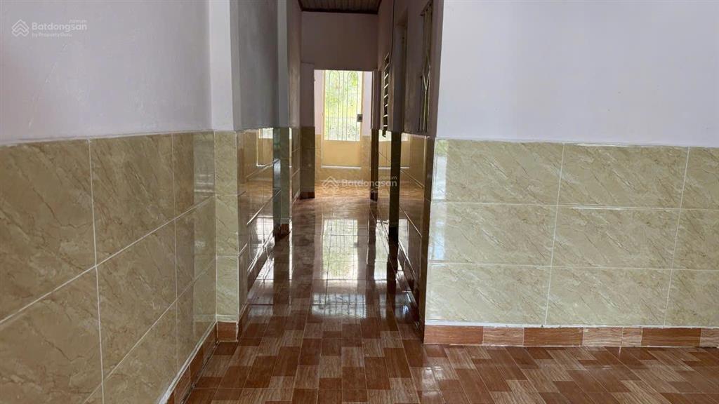 6 triệu/tháng  nhà rộng rãi yên tĩnh thoáng mát có 2 phòng ngủ đường 9m tam đa gần vinhome,kcn cao