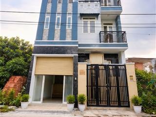 8.99 triệu/tháng  nhà 1 trệt 2 lầu 4 phòng ngủ 3wc đường xe hơi có gara để ô tô p.long trường, q.9