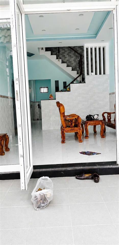 Nhà 1 lầu 2 phòng ngủ 2 máy lạnh đường xe hơi cạnh vinhome grand park q.9  8 triệu/tháng