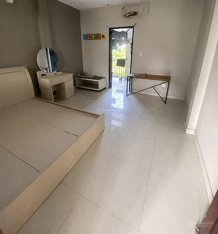 Nhà thiết kế 1 trệt 2 lầu đường xe hơi nguyễn duy trinh