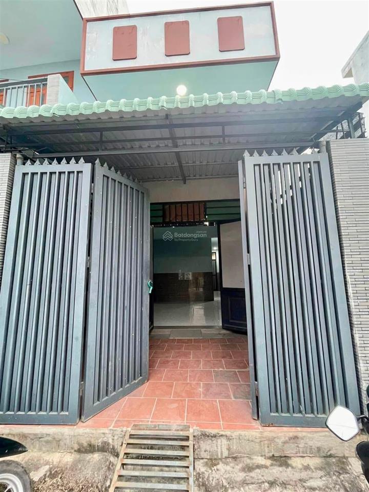 5.5 triệu/tháng  nhà 2 phòng ngủ đường xe hơi lò lu gần vinhome grand park