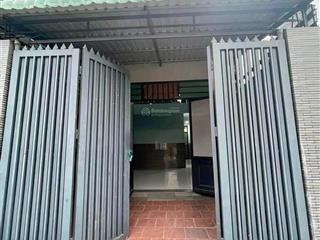 5.5 triệu/tháng  nhà 2 phòng ngủ đường xe hơi lò lu gần vinhome grand park