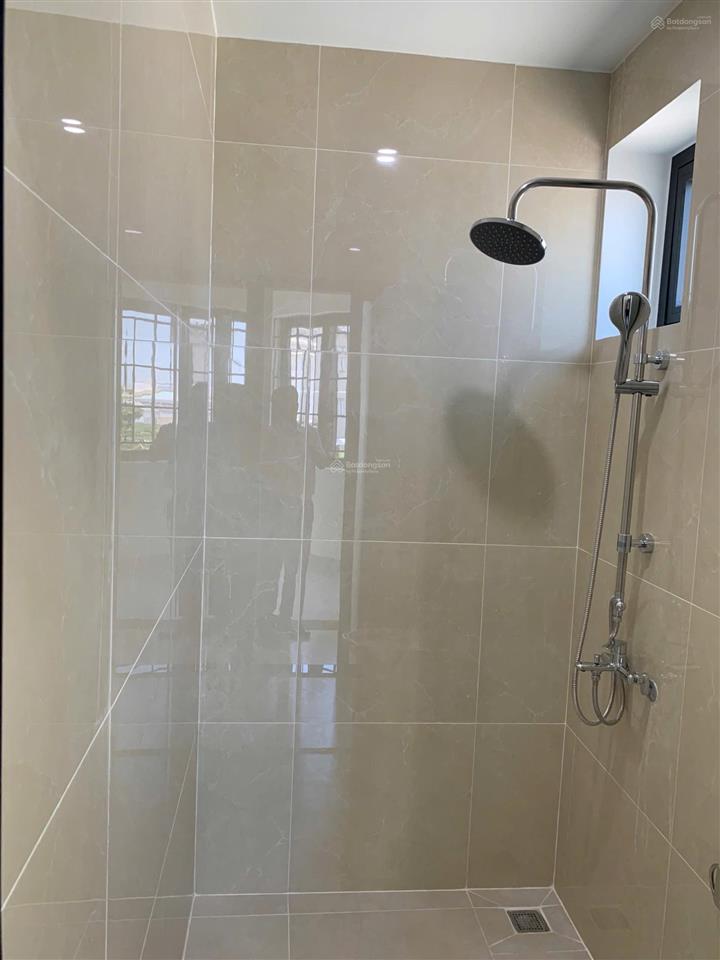 12 triệu/tháng  căn góc 2 mặt tiền 2 lầu nhà mới 3 phòng ngủ 4 wc riêng nguyễn duy trinh