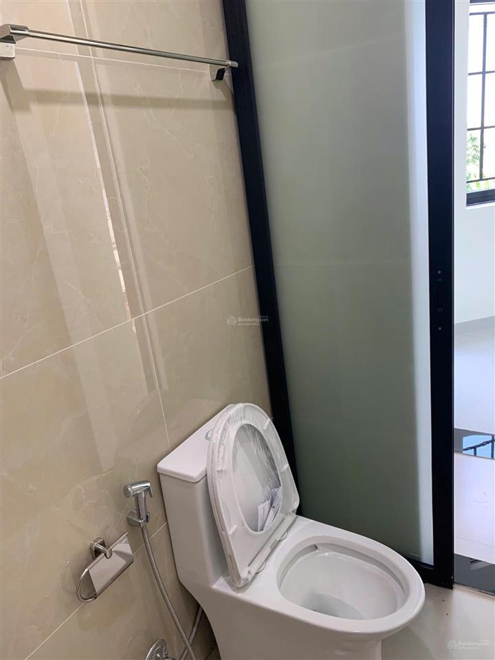 12 triệu/tháng  căn góc 2 mặt tiền 2 lầu nhà mới 3 phòng ngủ 4 wc riêng nguyễn duy trinh