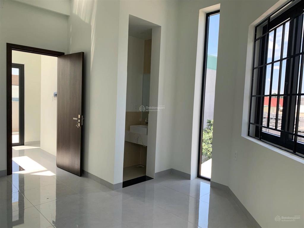 12 triệu/tháng  căn góc 2 mặt tiền 2 lầu nhà mới 3 phòng ngủ 4 wc riêng nguyễn duy trinh