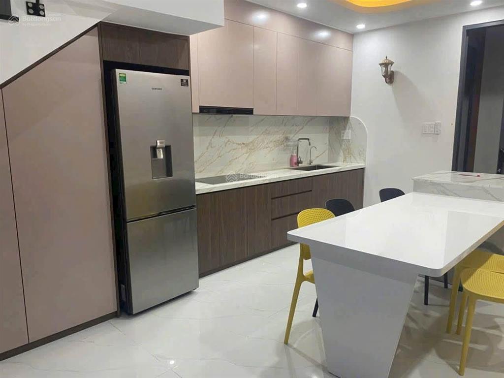 Nhà sạch sẽ khang trang kdc văn minh đường xe hơi 2 lầu 3pn nguyễn duy trinh  giá 12 triệu