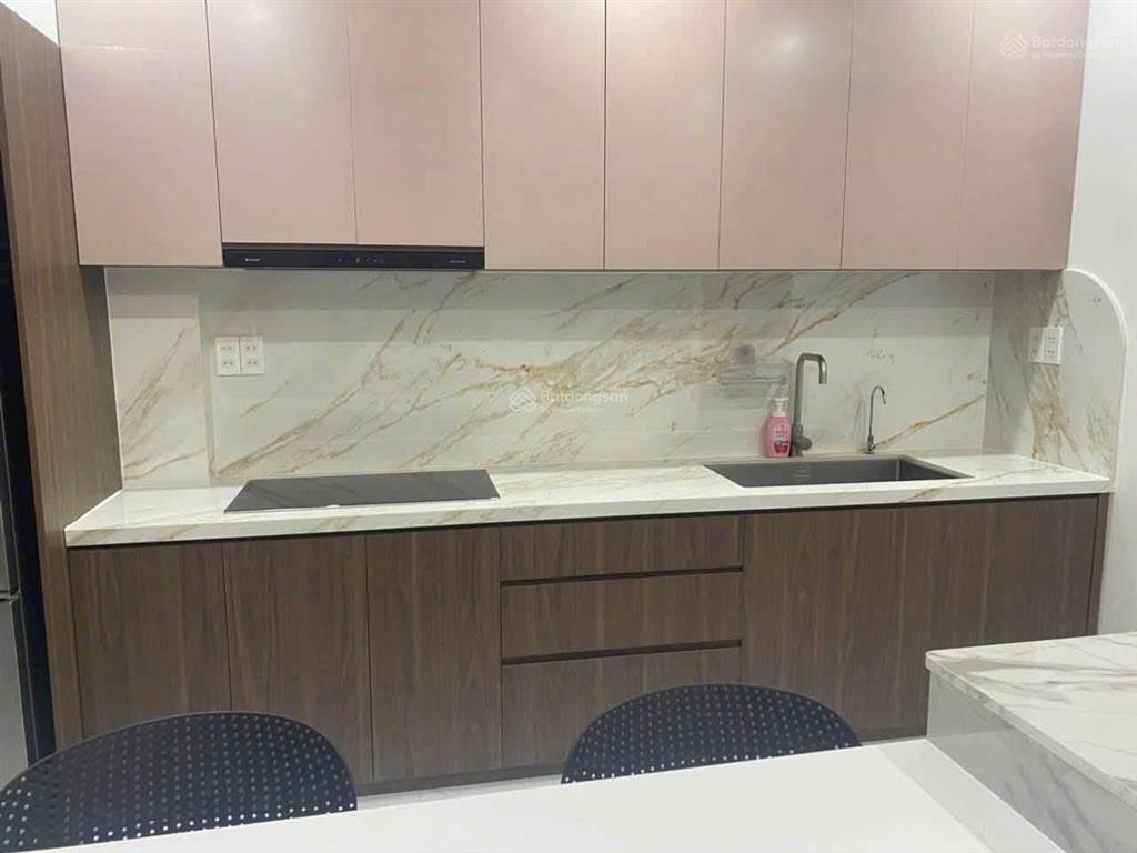 Nhà sạch sẽ khang trang kdc văn minh đường xe hơi 2 lầu 3pn nguyễn duy trinh  giá 12 triệu