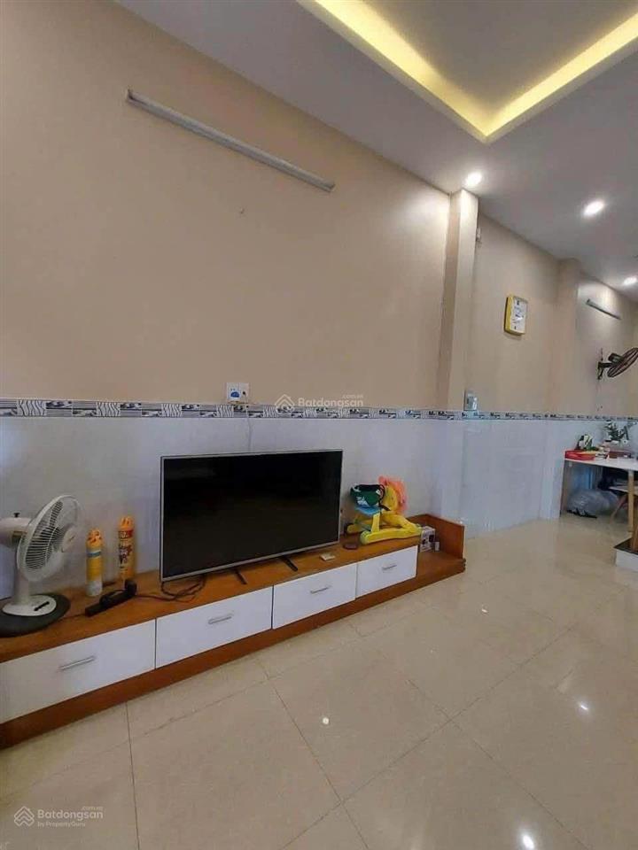 Nhà nguyên căn 3 phòng ngủ 2 lầu đường xe hơi nguyễn duy trinh  tam đa có nội thất  9 triệu