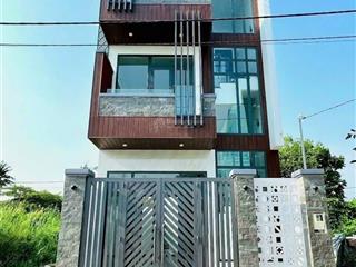 7.5 triệu/tháng  nhà đẹp 1 trệt 2 lầu 3pn + 1 phòng thờ 3 máy lạnh đường xe hơi cách vinhome 10p