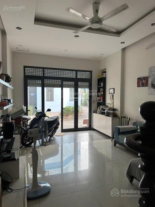 Nhà nguyên căn 2 lầu 3 phòng ngủ có nội thất p. tăng nhơn phú a  giá 12 triệu/tháng