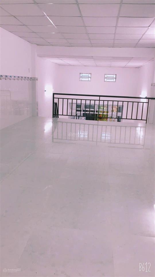 5.5 triệu/tháng  nhà nguyên căn 2 phòng ngủ đường 8m nguyễn duy trinh  lã xuân oai