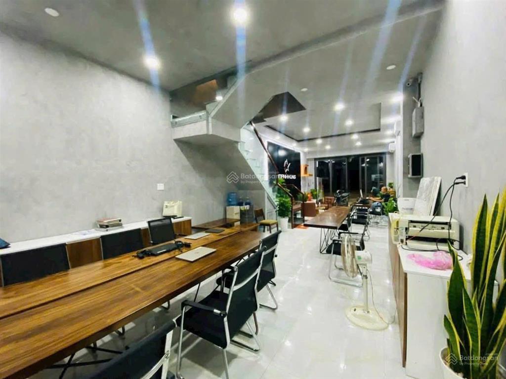 14 triệu/tháng  nhà nguyên căn 5 x 16m 2 lầu 4 phòng ngủ, đường 30m kdc centana điền phúc thành