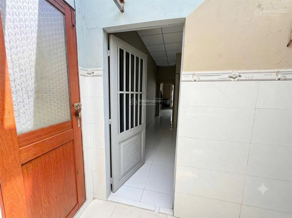 7 triệu/tháng  nhà nguyên căn 3 phòng ngủ 3 máy lạnh ngay ngã 3 nguyễn duy trinh  nguyễn xiển