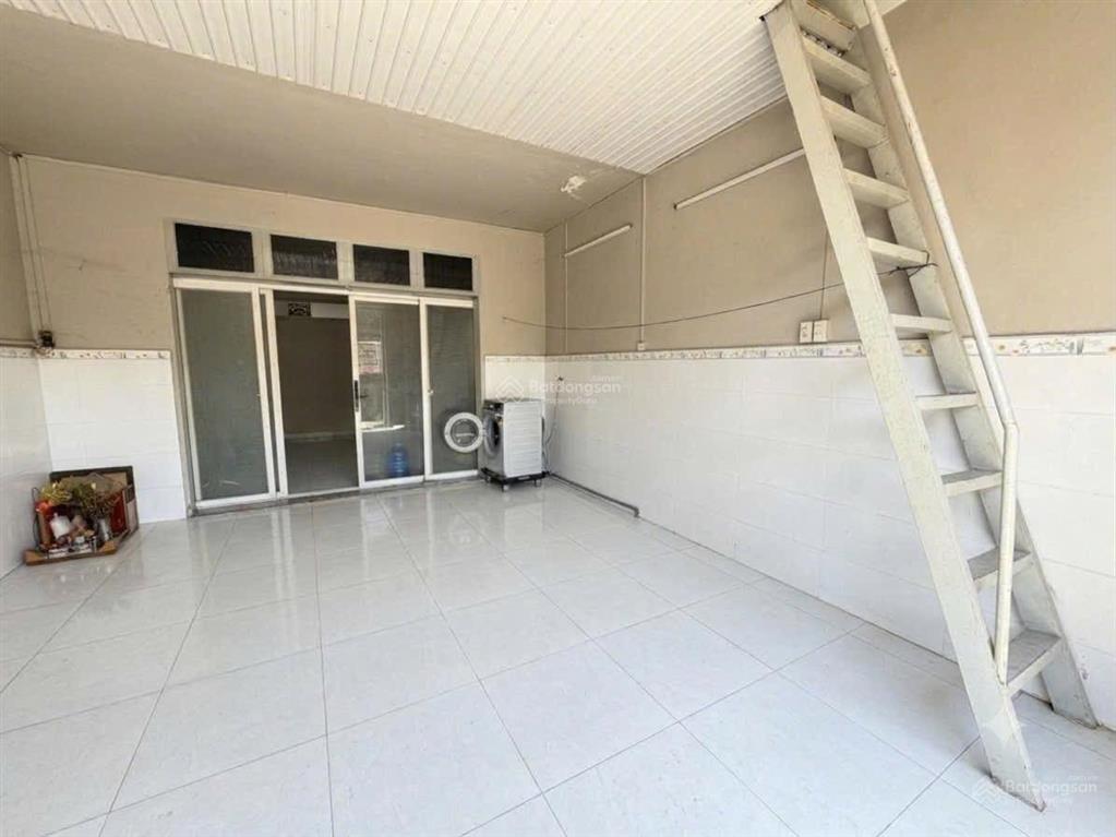 7 triệu/tháng  nhà nguyên căn 3 phòng ngủ 3 máy lạnh ngay ngã 3 nguyễn duy trinh  nguyễn xiển