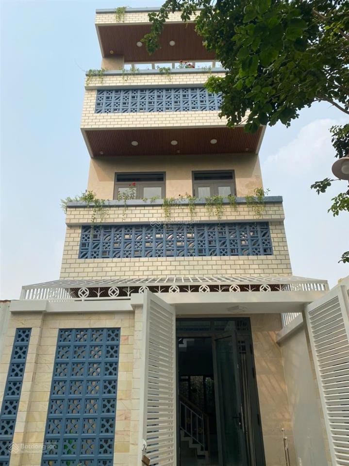10 triệu/tháng  nhà xây chắc chắn 63m2 đường thông 8m lò lu 2 lầu, gần vinhome grand park