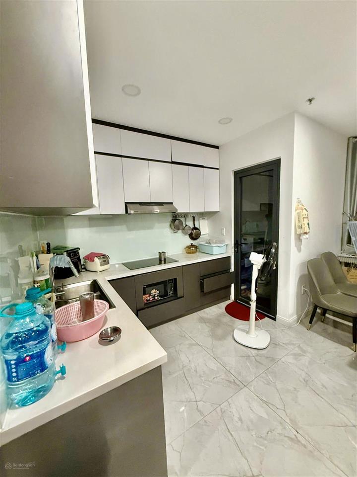 Bán căn 2pn full nội thất, view landmark81  chung cư thủ thiêm dragon quận 2