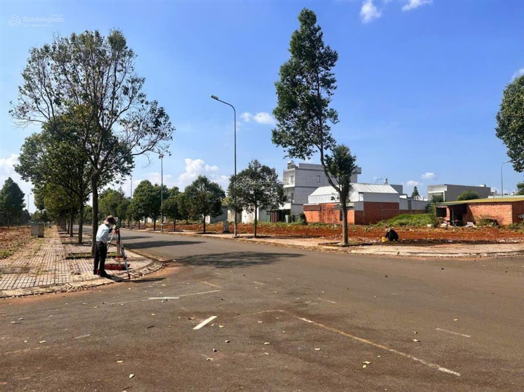 Bán đất tại quốc lộ 1a, thị trấn dầu giây, thống nhất, đồng nai, 15 triệu / m2, 240 m2