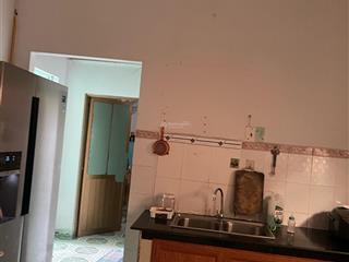 Mình bán căn nhà cấp 4 xã bà điểm, tp hồ chí minh, diện tích đất 180m2 ngang 6m dài 23 nở hậu chữ l