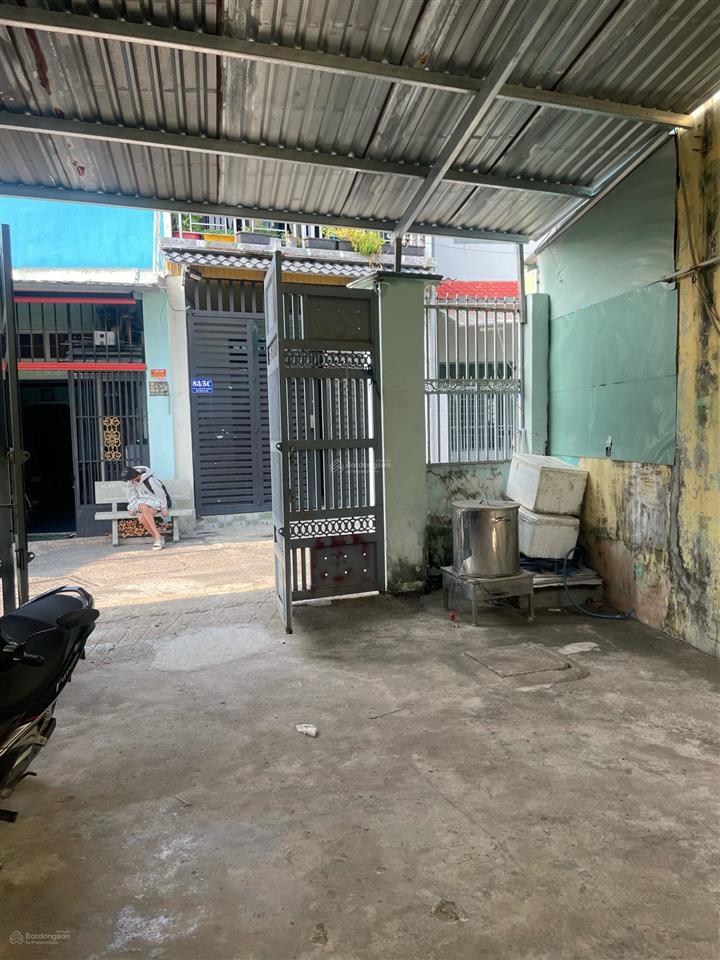 Mình bán căn nhà cấp 4 xã bà điểm, tp hồ chí minh, diện tích đất 180m2 ngang 6m dài 23 nở hậu chữ l