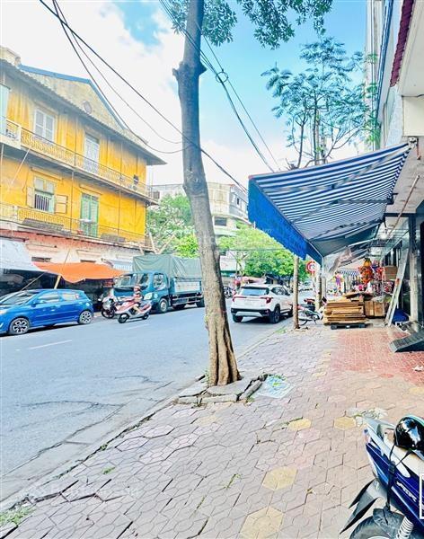 Bán gấp nhà 3 tầng mặt đường phan bội châu, giá chỉ 160 triệu/m2