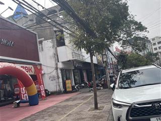 Bán nhà mặt tiền rộng 6,3m mặt đường trần nguyên hãn, dt 118m2, giá chỉ 220 triệu/m2