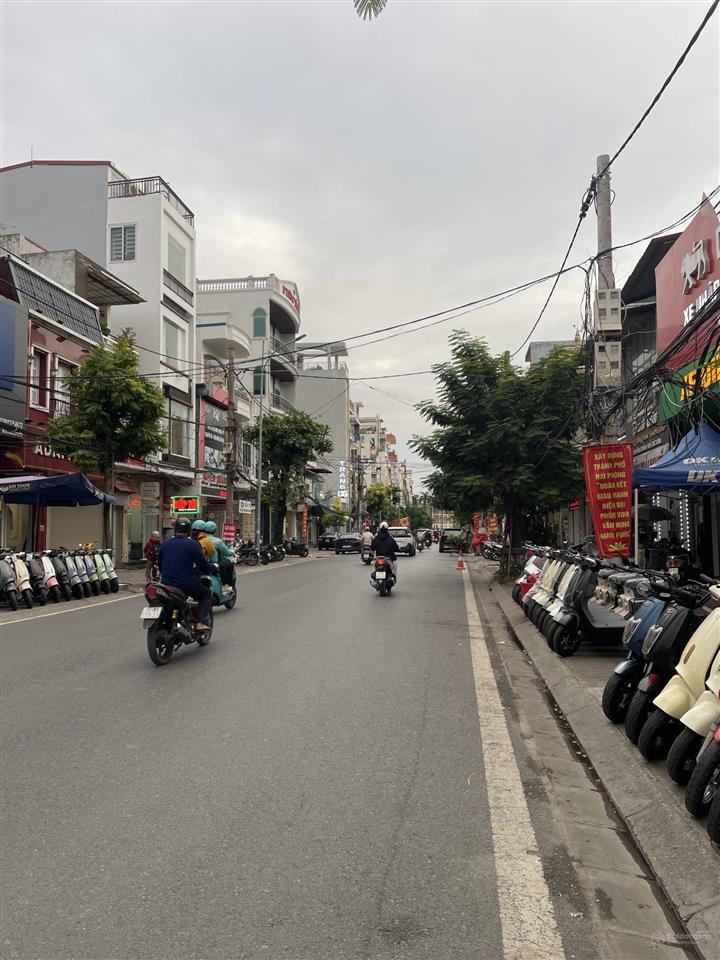 Bán nhà mặt tiền rộng 8,5m mặt đường lê lợi, dt 95m2, giá chỉ 25 tỷ