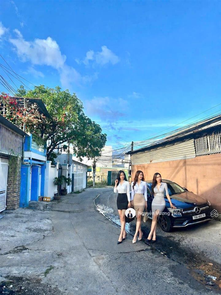 Nhà đường dương vân nga, bắc nha trang 72,5m² full thổ cư đường ô tô tránh nhau giá chỉ 5 tỷ