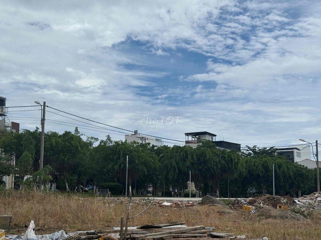 Đất Hòn Sện