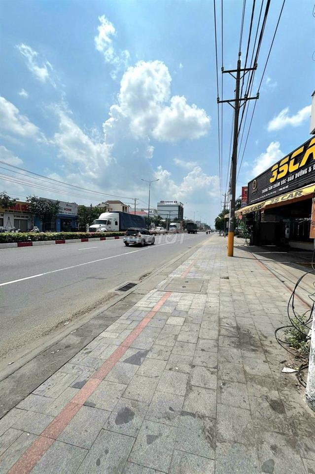 Đất 1/Quốc Lộ 13 ngay trung tâm gần Vòng Xoay Gò Đậu -Thủ Dầu Một 