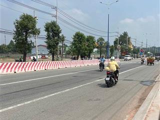 Đất xây kinh doanh kho xưởng ngay mặt tiền Quốc Lộ 13 -giá chỉ 8tr/m2