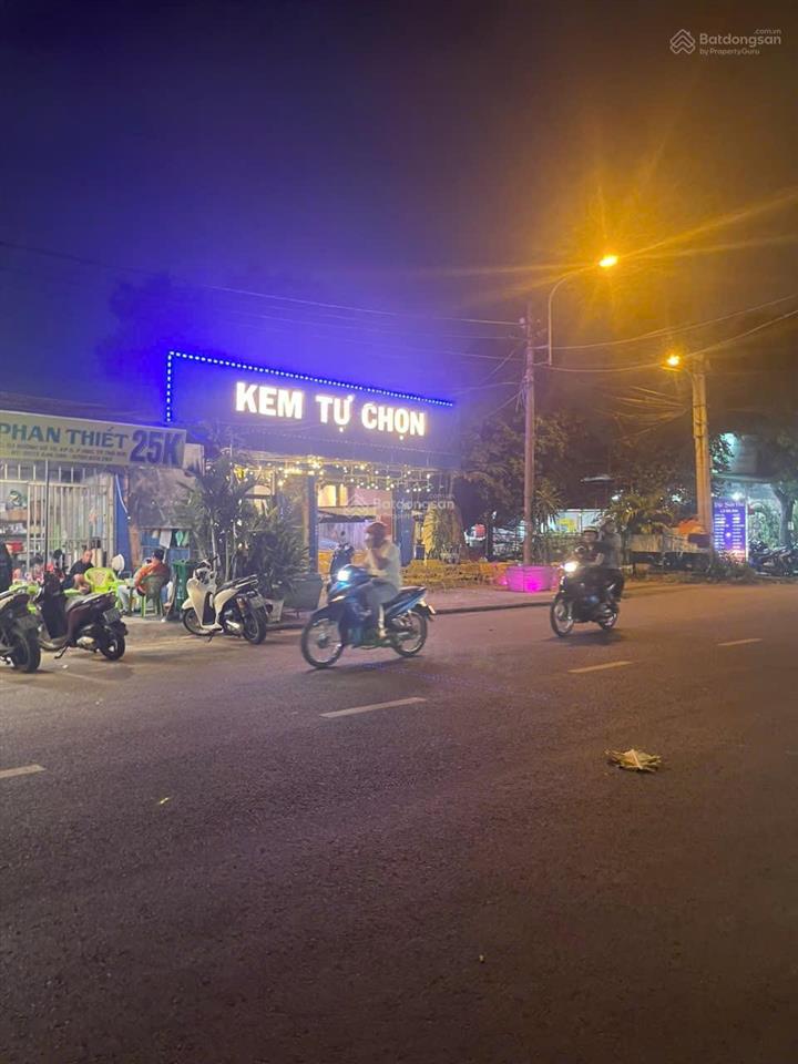Bán góc 2mt kinh doanh đường 10hiệp bình chánhthủ đức 9x19 giá 22,9tỷ