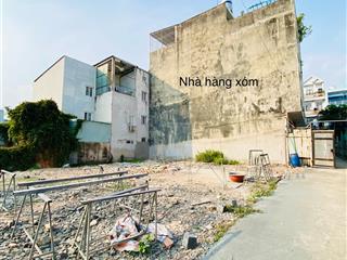 Đất sạch thơm hẻm xe 4 bánh lăn tới luôn gần 60m2 ở quận 7 mà chỉ hơn 5 tỷ