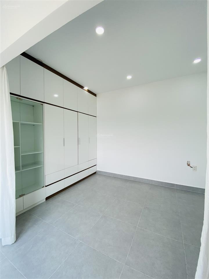 Giảm hẳn 1 tỷ  112m2 xe hơi ngủ trong sân kdc sài gòn mới nhà bè còn 6 tỷ 99