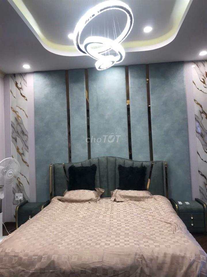 Cần bán nhà 3 tầng đường THanh Lương 8, Hòa Xuân full nội thất cao cấp
