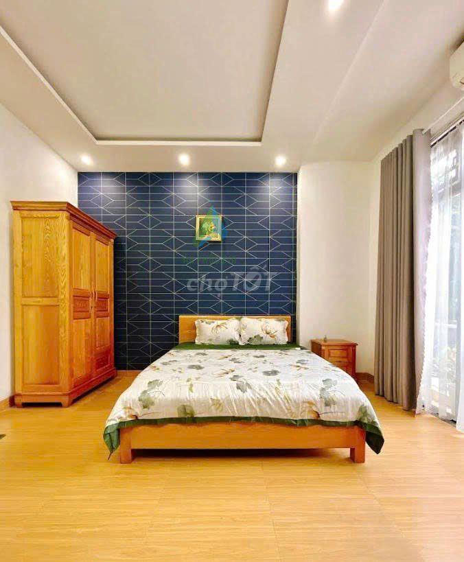 Cần cho thuê khách sạn góc 2mt đường Hoàng Bích Sơn, Sơn Trà 12 phòng