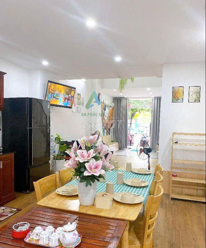 Cần cho thuê khách sạn góc 2mt đường Hoàng Bích Sơn, Sơn Trà 12 phòng