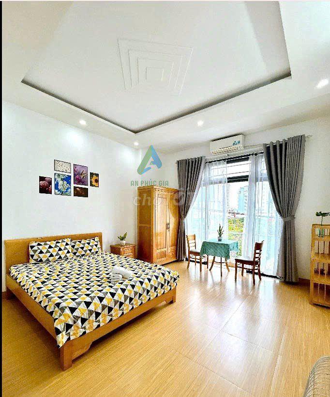 Cần cho thuê khách sạn góc 2mt đường Hoàng Bích Sơn, Sơn Trà 12 phòng