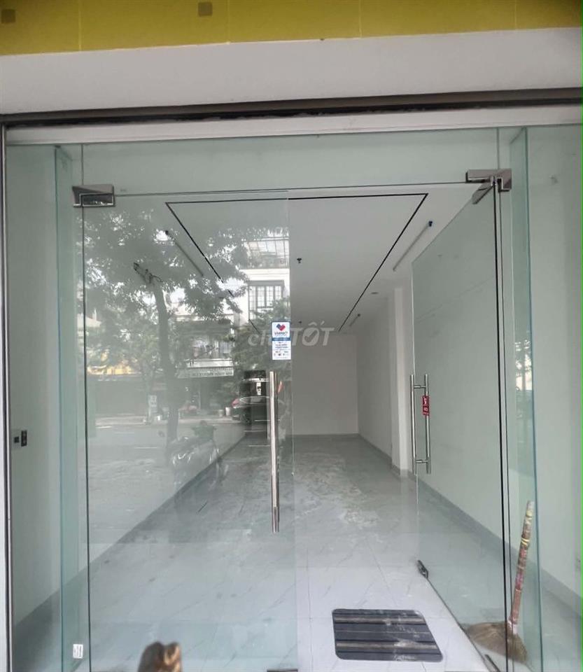 Cần cho thuê nhà 3 tầng Lê Quãng Chí, Hòa Xuân vị trí đẹp kinh doanh