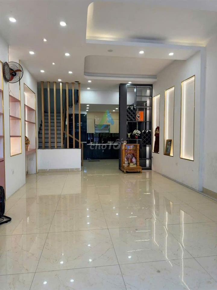 Cần cho thuê nhà 3 tầng đường Nguyễn Mậu Tài, Hòa Xuân vị trí đẹp