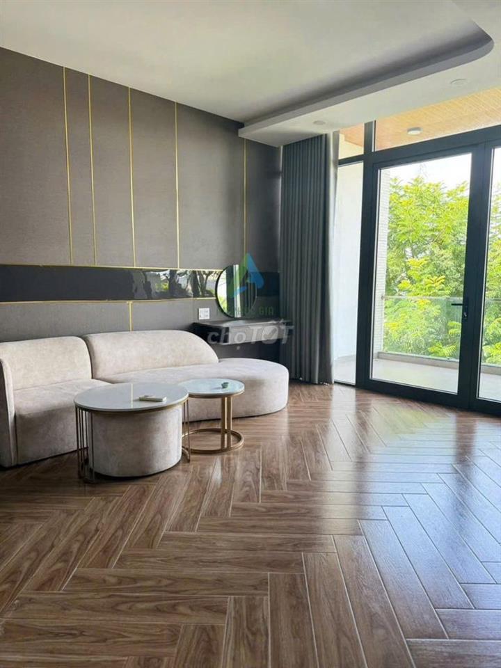 Cần cho thuê nhà 3 tầng đường Nguyễn Mậu Tài, Hòa Xuân vị trí đẹp