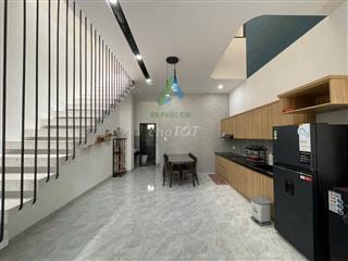 Cần cho thuê nhà 3 tầng đường Diên Hồng, Hòa Xuân nội thất đầy đủ