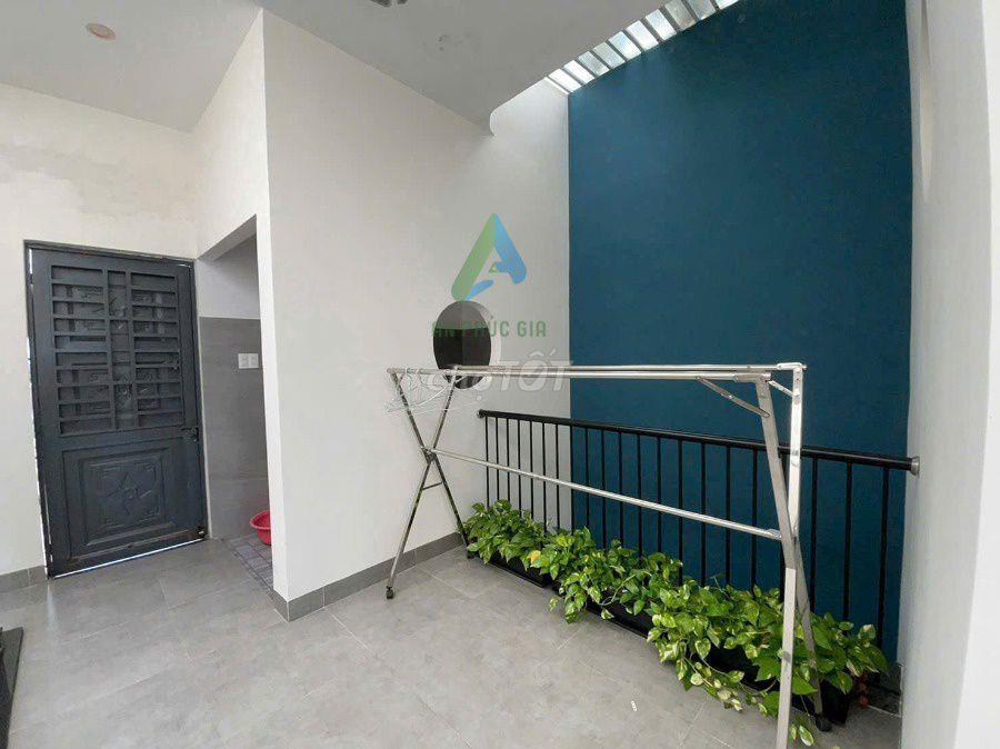 Cần cho thuê nhà 3 tầng đường Diên Hồng, Hòa Xuân nội thất đầy đủ