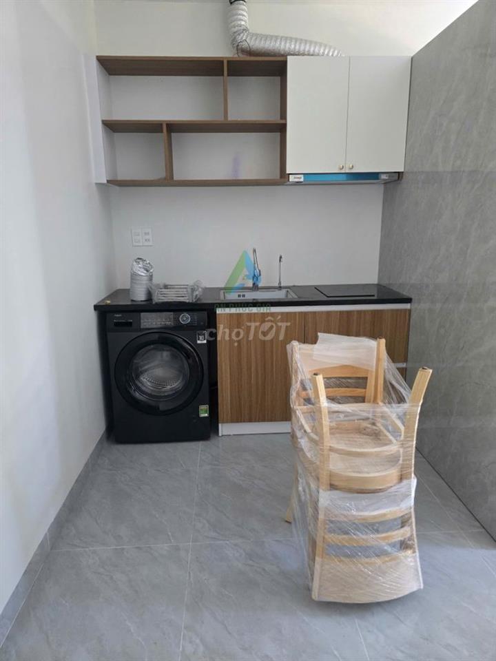 Cần cho thuê tòa căn hộ 6 tầng, 15 phòng đường Nguyễn Xiển, NHS