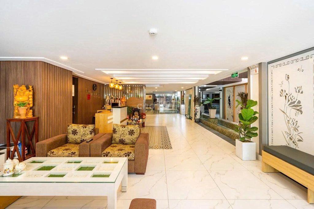 Cần cho thuê tòa căn hộ 6 tầng 17 phòng đường Mỹ Đa Đông 12, P. Mỹ An